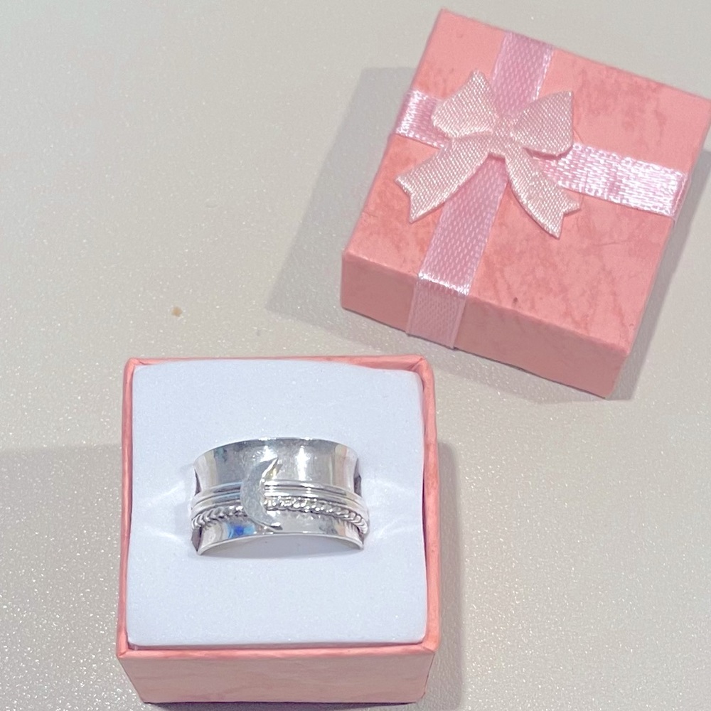 925 Sterling Silver Crescent Spinner Ring- Size 7